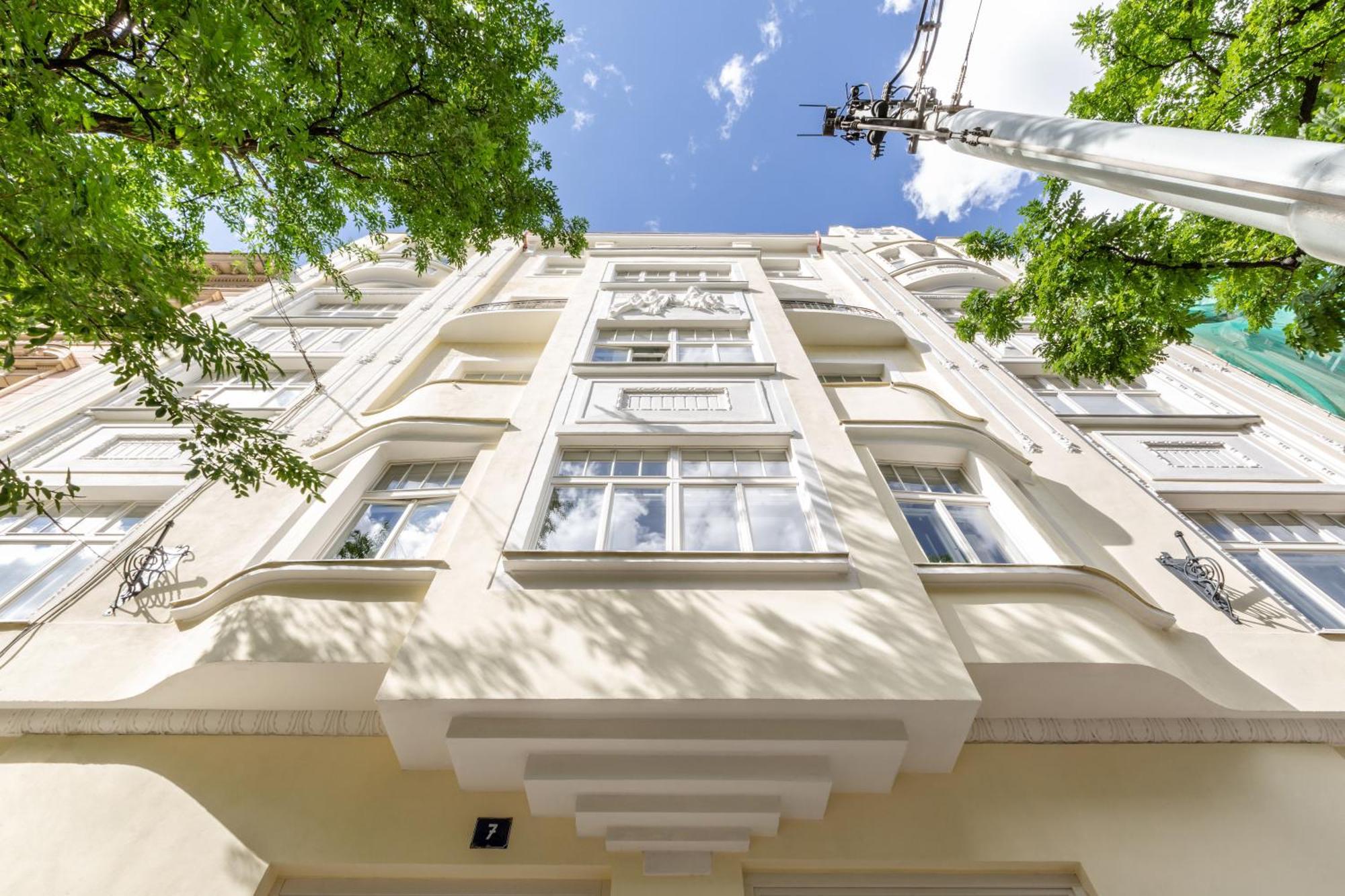 Turnkey I Charles Square Apartments Prag Eksteriør billede