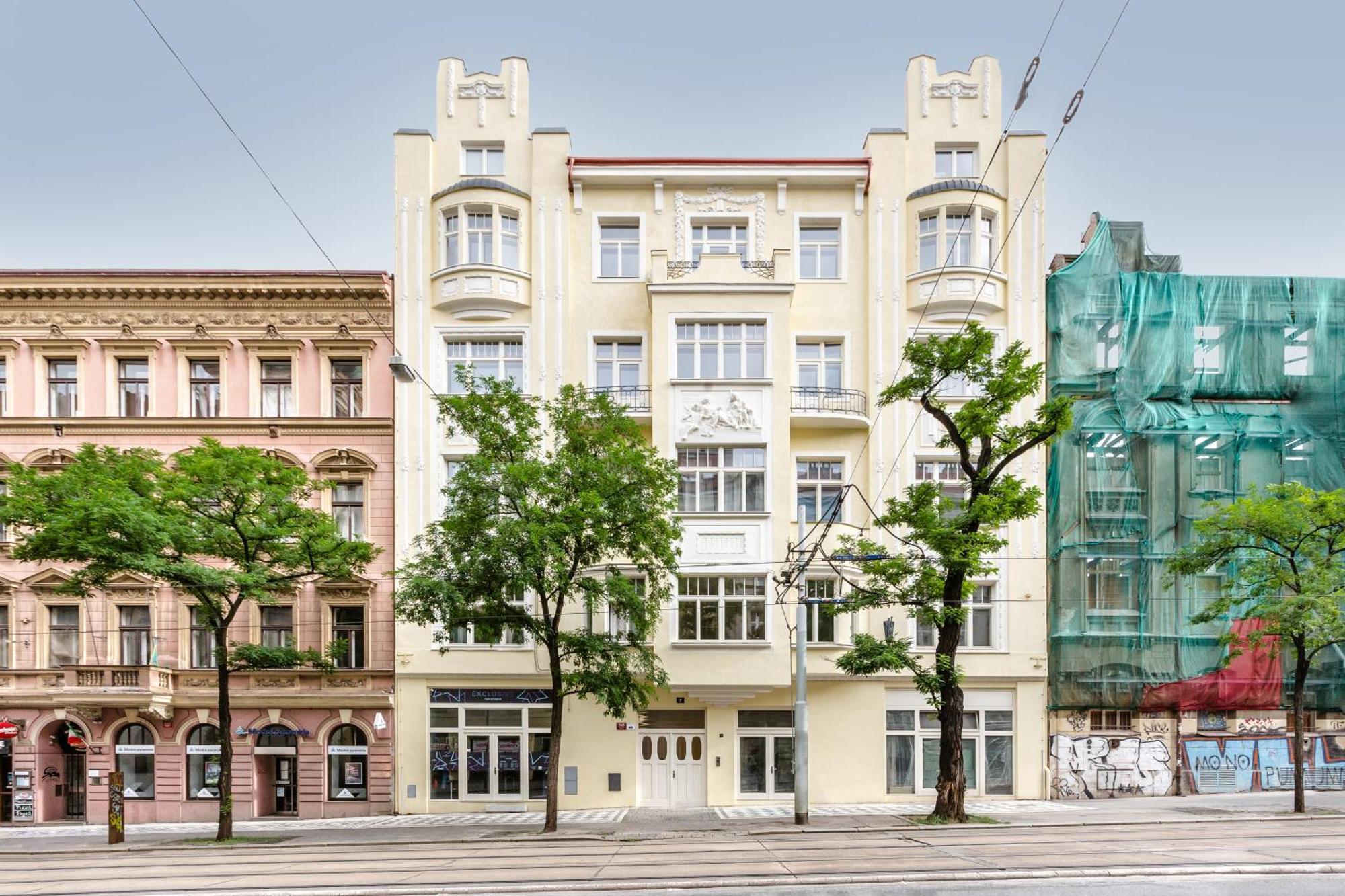 Turnkey I Charles Square Apartments Prag Eksteriør billede